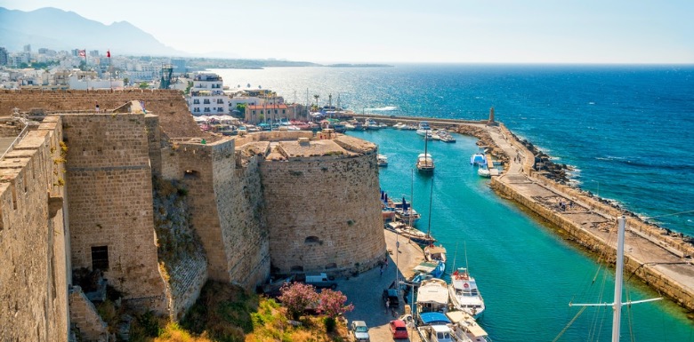 Kuzey Kıbrıs Türk Cumhuriyeti'nde Neden Gayrimenkul Almalıyım?