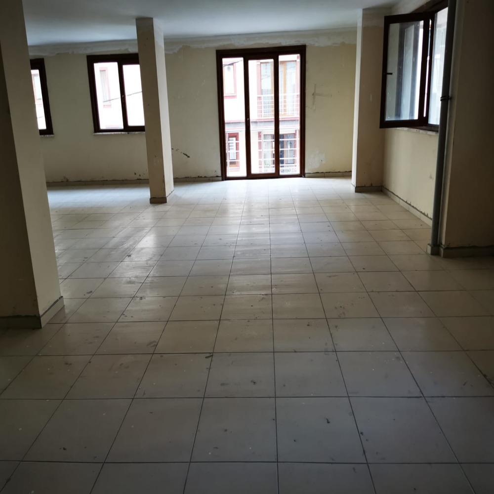 CADDE ÜZERİNDE 250 m2 DEPO