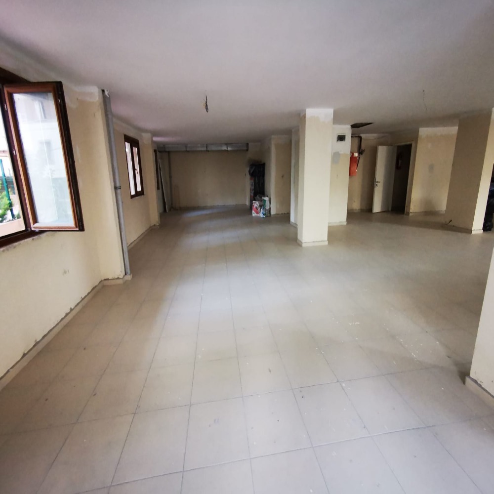 CADDE ÜZERİNDE 250 m2 DEPO