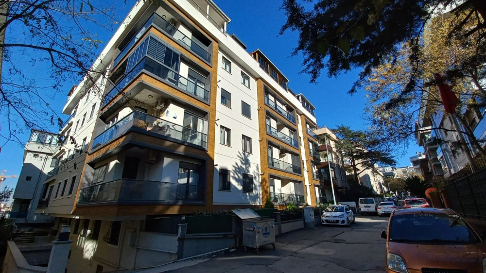İdealtepe Mahallesi Yeni Binada Ön Cephe Balkonlu Koruya Çok Yakın Satılık 3+1 Daire