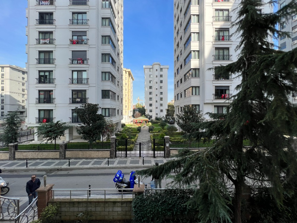 ErenKöy Mahallesiİ Yeni Binada Marmaraya Çok Yakın Nezih Konumda 80m2 Satılık 2+1 Daire